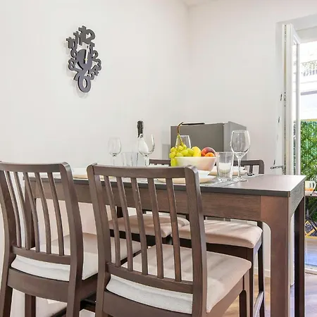 Apartment La Luce Nel Borgo Genoa