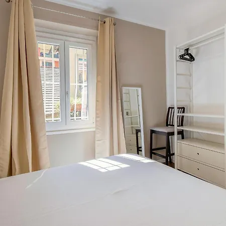 Apartment La Luce Nel Borgo *